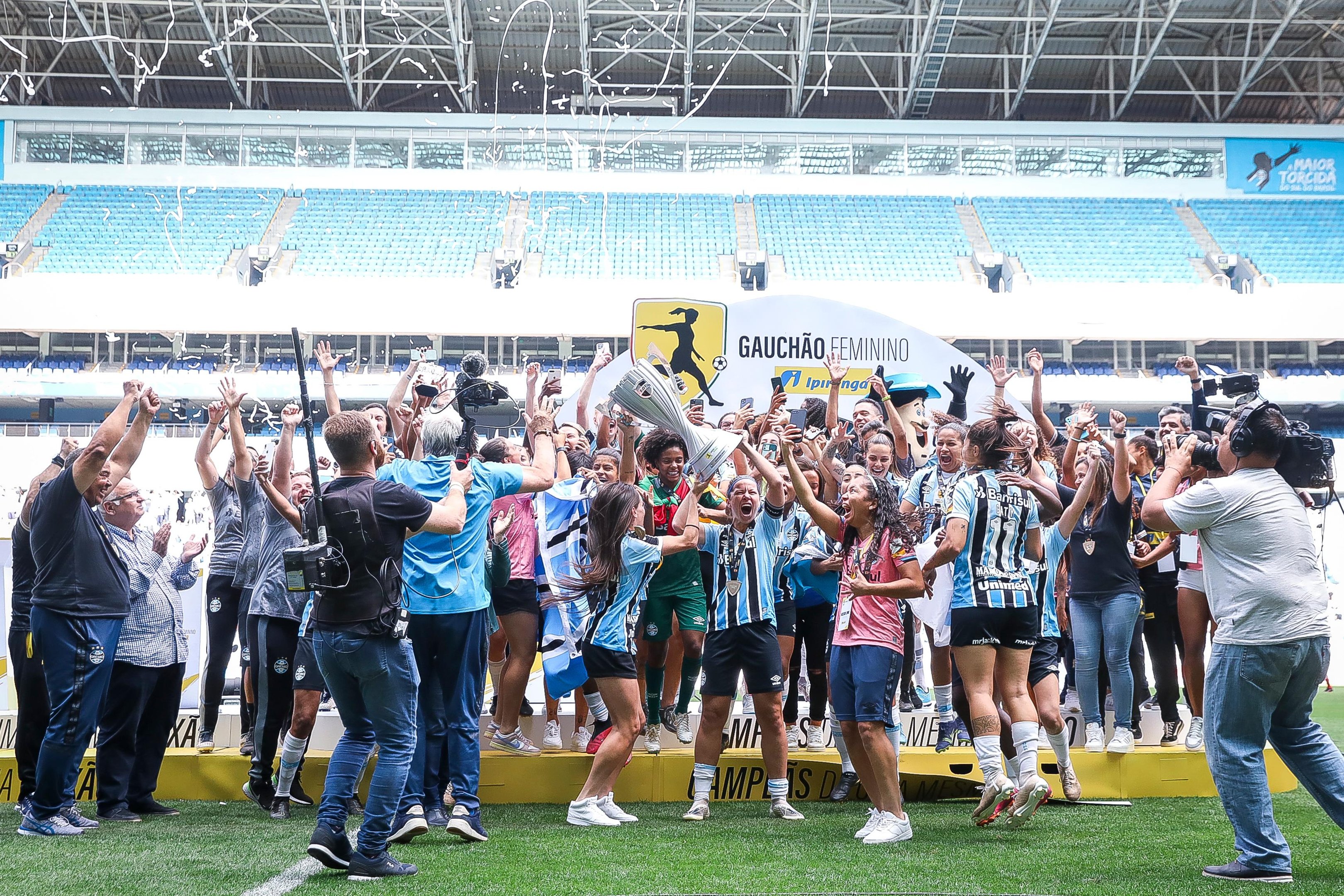 Tricolor marcou quatro vezes na Arena neste domingo e conquistou o segundo t&iacute;tulo regional