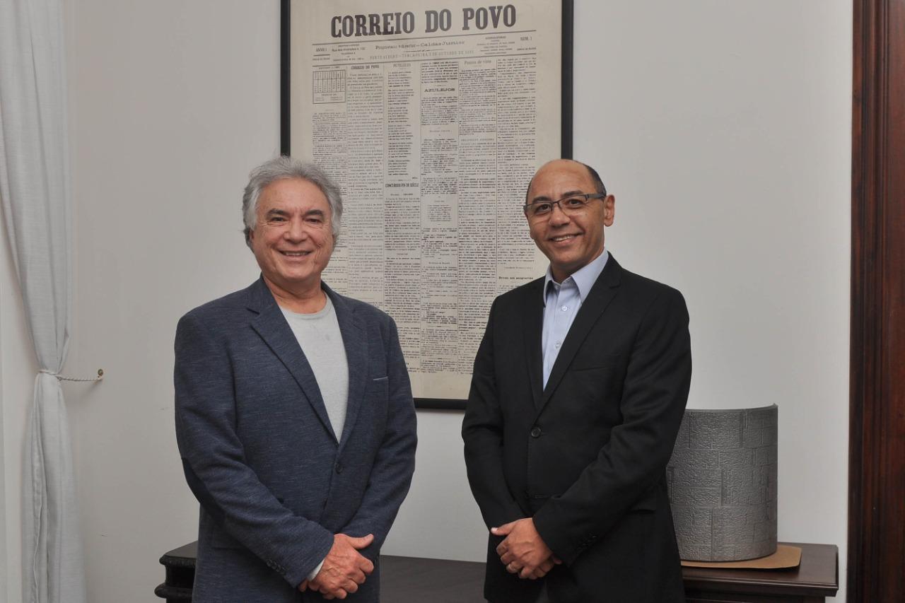 O presidente da Sirgs, Francisco Morelli, e o diretor-presidente do Correio do Povo, Sidney Costa.