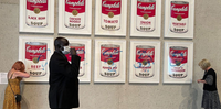 Ativistas volta a realizar ações, agora em obra icônica de Andy Warhol