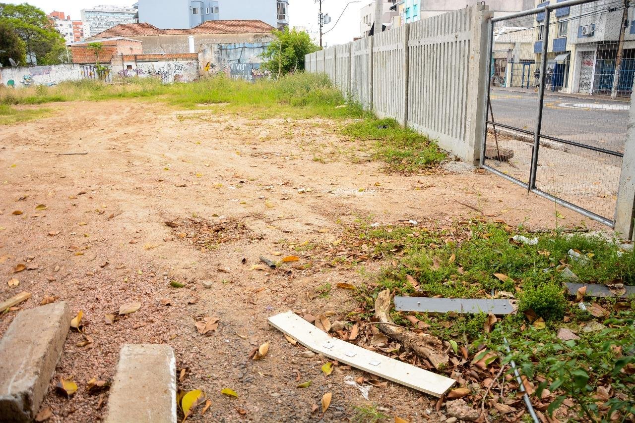 Local onde ser&aacute; constru&iacute;do o Centro Cultural Terreira da Tribo