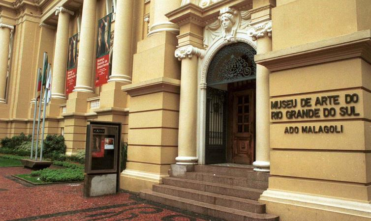 Nesta quinta-feira, dia 10, &agrave;s 14h, os participantes do F&oacute;rum ser&atilde;o recebidos no Margs para atividades e visitas &agrave; Bienal e Feira do Livro