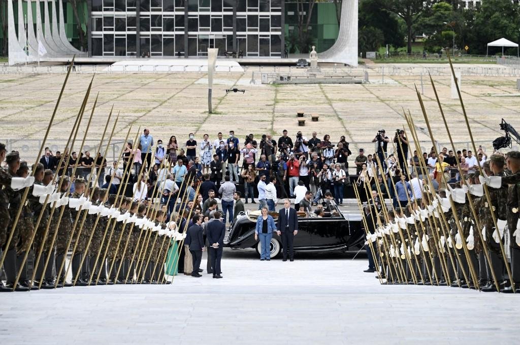 Ensaios preparam cen&aacute;rio para a posse