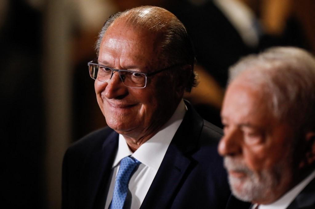 Vice-presidente eleito divulgou integrantes de novas &aacute;reas nesta segunda-feira (14); equipe ter&aacute; 31 grupos t&eacute;cnicos