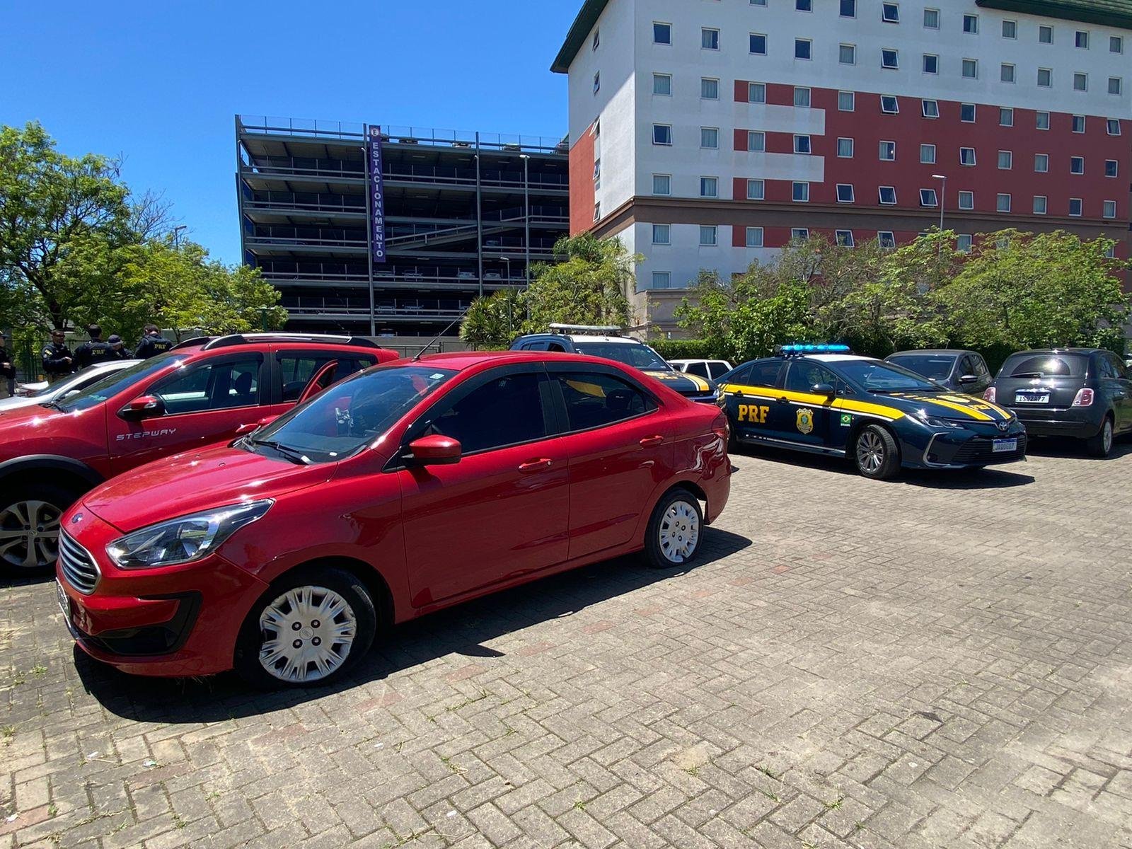 Ocorr&ecirc;ncia foi atendida pela PRF na BR 116, em Porto Alegre, nesta quinta-feira