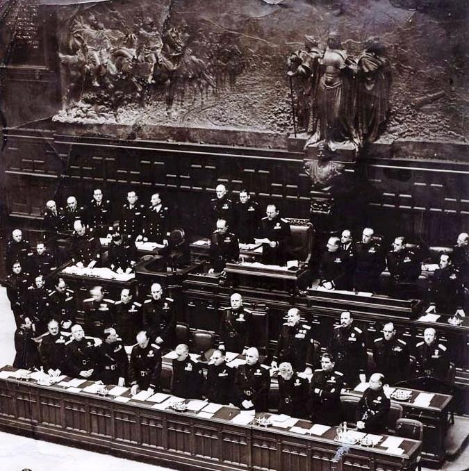 Os fascistas no parlamento italiano.