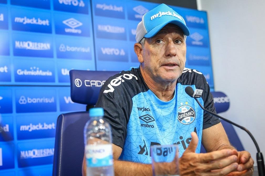 Renova&ccedil;&atilde;o aconteceu no fim de semana, como primeiro ato da gest&atilde;o