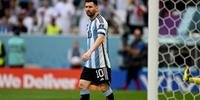 Messi marcou de pênalti na derrota para a Arábia Saudita