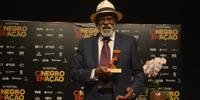 Festival Cinema Negro em Ação premiou o ator Antonio Pitanga