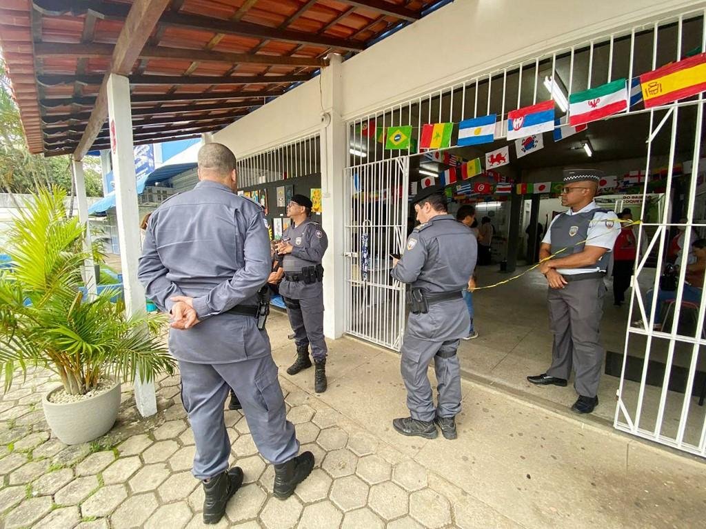 Dois ataques em escolas de Aracruz deixaram tr&ecirc;s mortos e feridos nesta sexta-feira