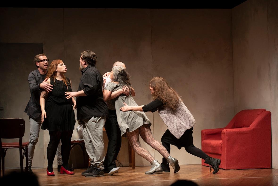&ldquo;Teatro para P&aacute;ssaros", no Teatro de Arena, faz uma reflex&atilde;o sobre as agruras de uma produ&ccedil;&atilde;o teatral