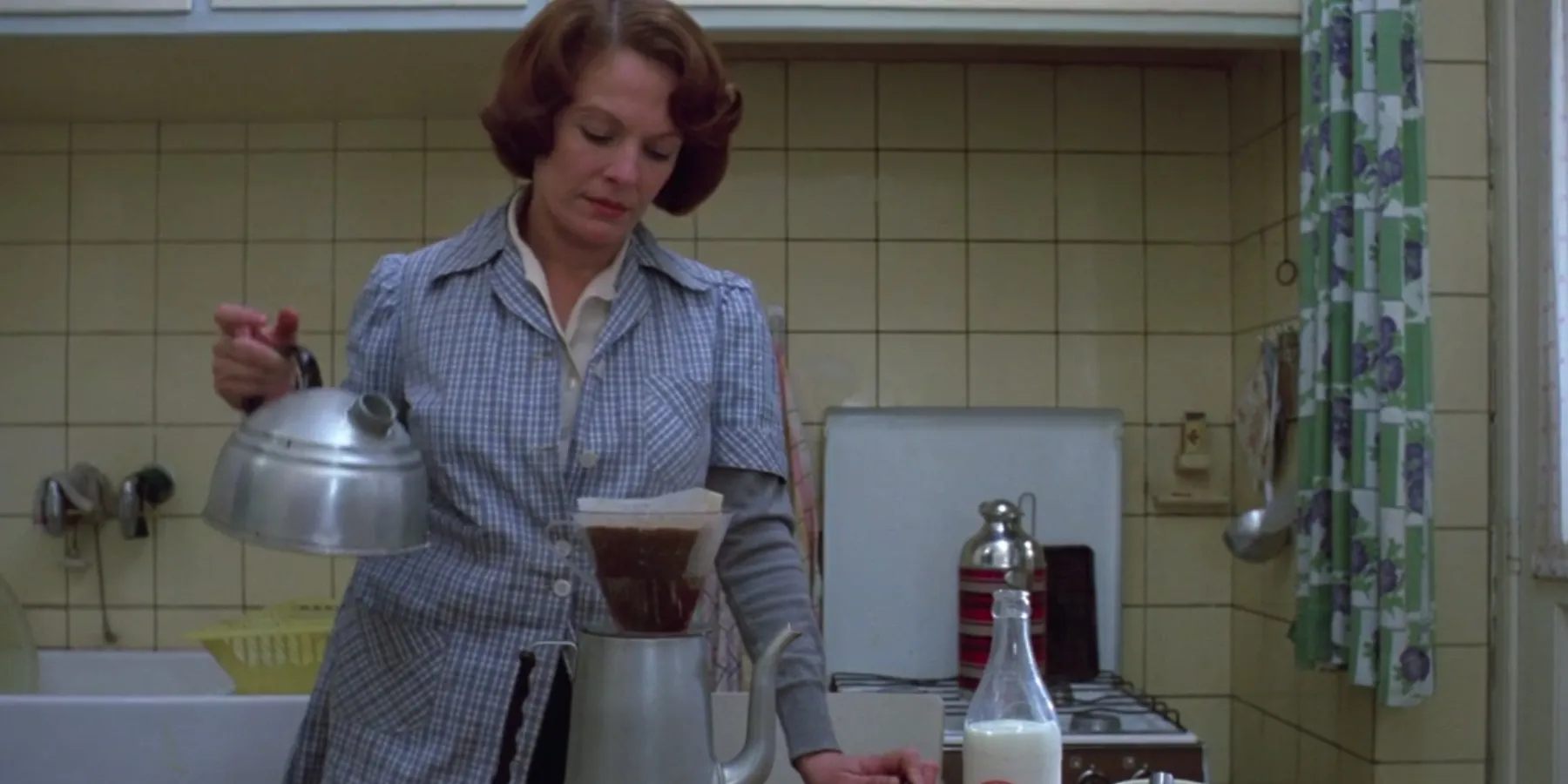 "Jeanne Dielman" &eacute; uma coprodu&ccedil;&atilde;o franco-belga, obra dram&aacute;tica de Chantal Akerma