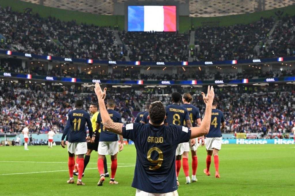 Giroud marcou o primeiro gol para a Sele&ccedil;&atilde;o Francesa