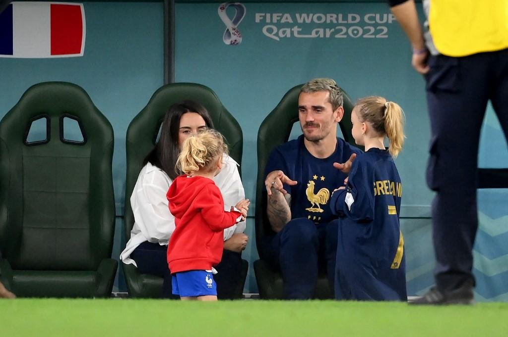 Atacante franc&ecirc;s Griezmann poder&aacute; descansar com sua fam&iacute;lia presente na competi&ccedil;&atilde;o