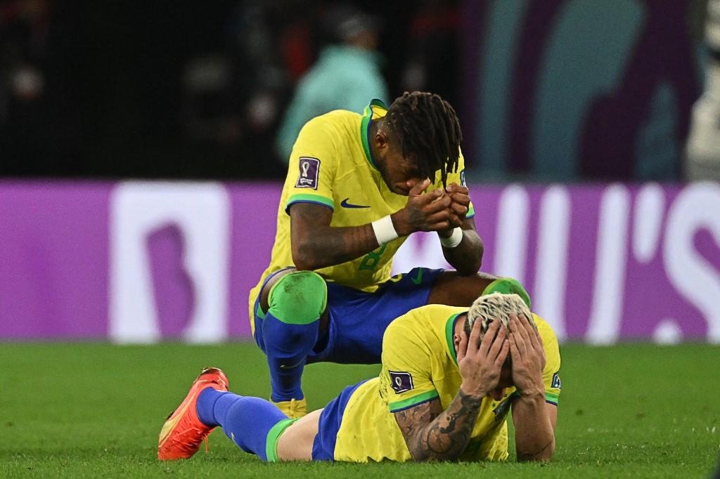 Ap&oacute;s empate de 1 a 1, Brasil perdeu nos p&ecirc;naltis por 4 a 2