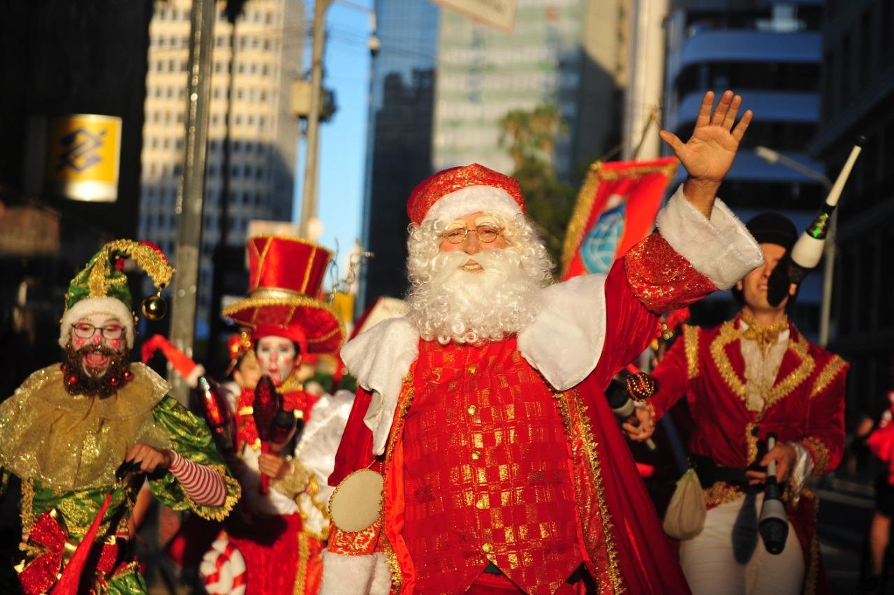 Cortejo de Natal animou Centro Hist&oacute;rico