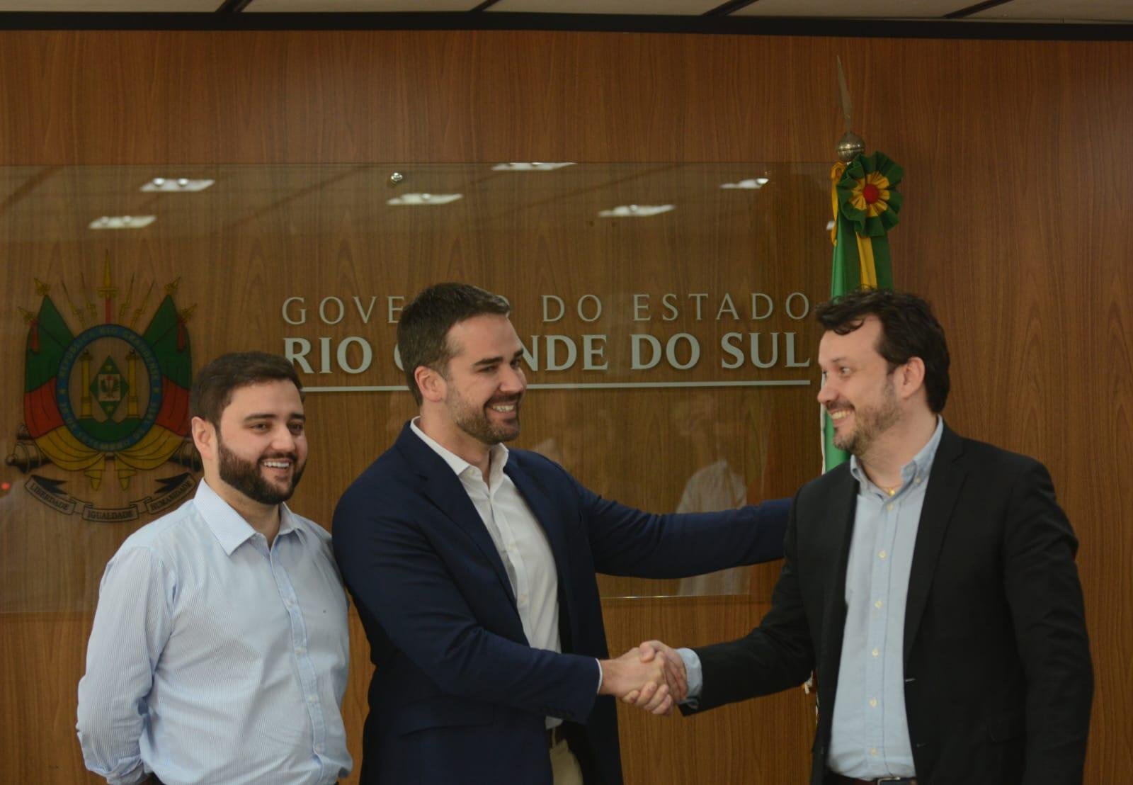 Artur Lemos foi o primeiro nome anunciado por Leite para permanecer no governo