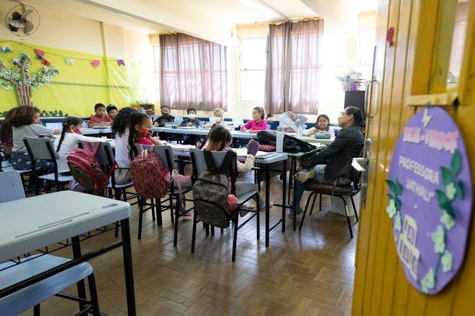 Rede municipal de ensino deve ser atendida com a proposta