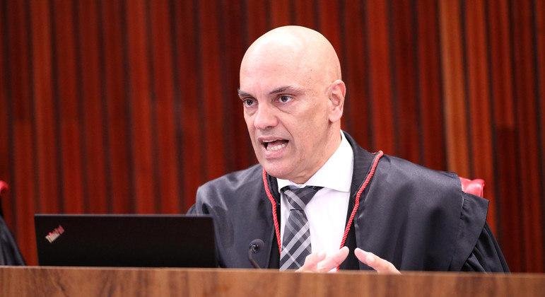 O presidente do TSE, ministro Alexandre de Moraes, durante sess&atilde;o da corte