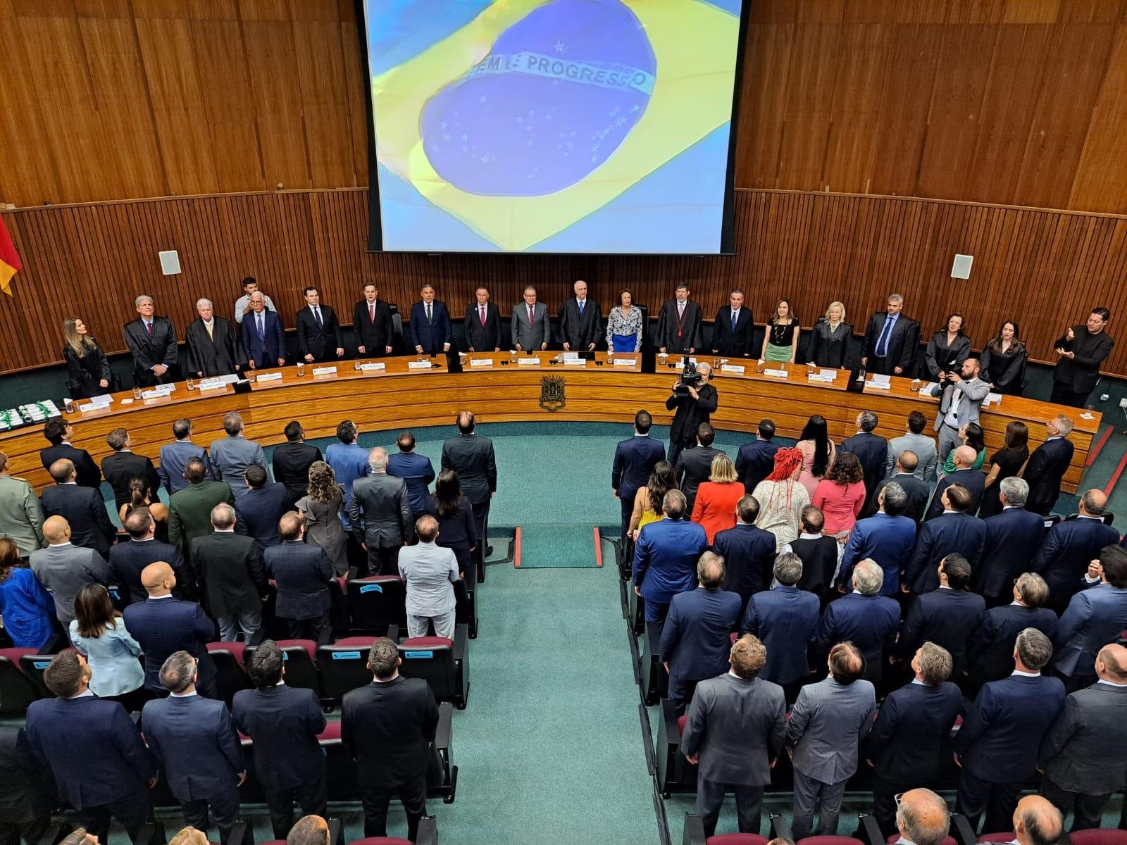 Governador, vice, senador e deputados s&atilde;o diplomados nesta segunda-feira