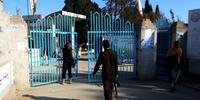 Membros do governo talibã expulsam mulheres da faculdade