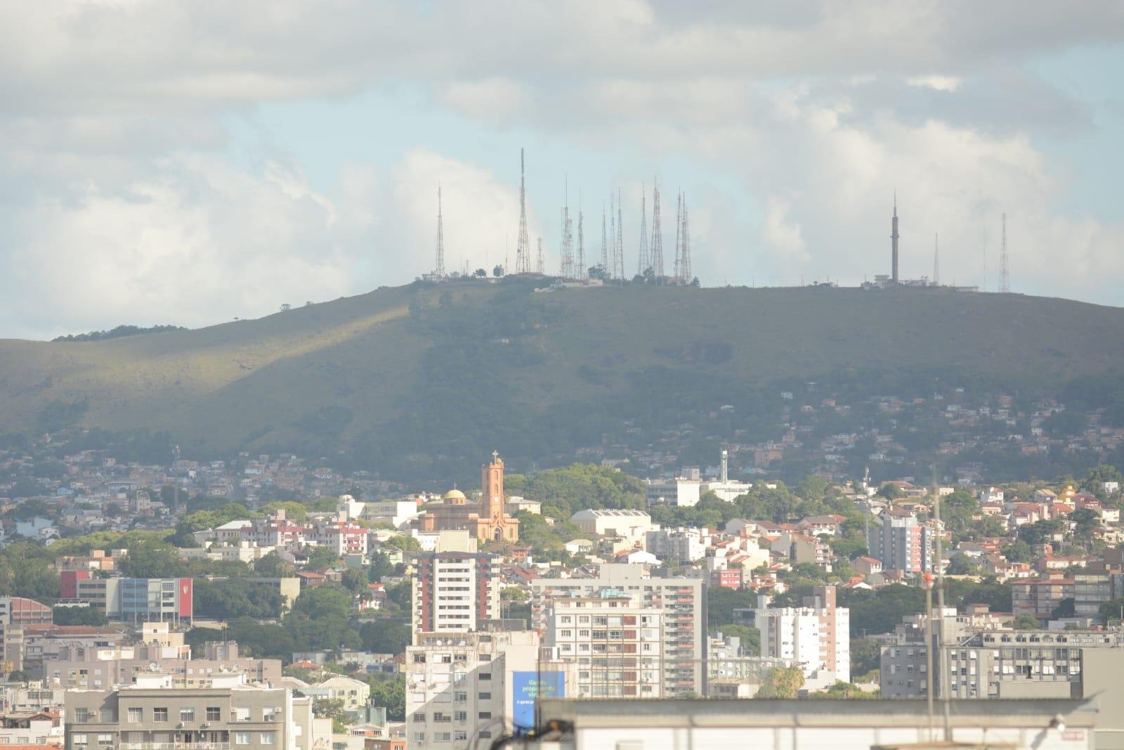 Morro da Pol&iacute;cia &eacute; o local onde ser&aacute; colocado o letreiro