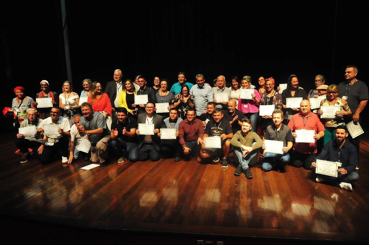 Confraterniza&ccedil;&atilde;o de fim de ano com os 250 prefeitos de pra&ccedil;a de Porto Alegre