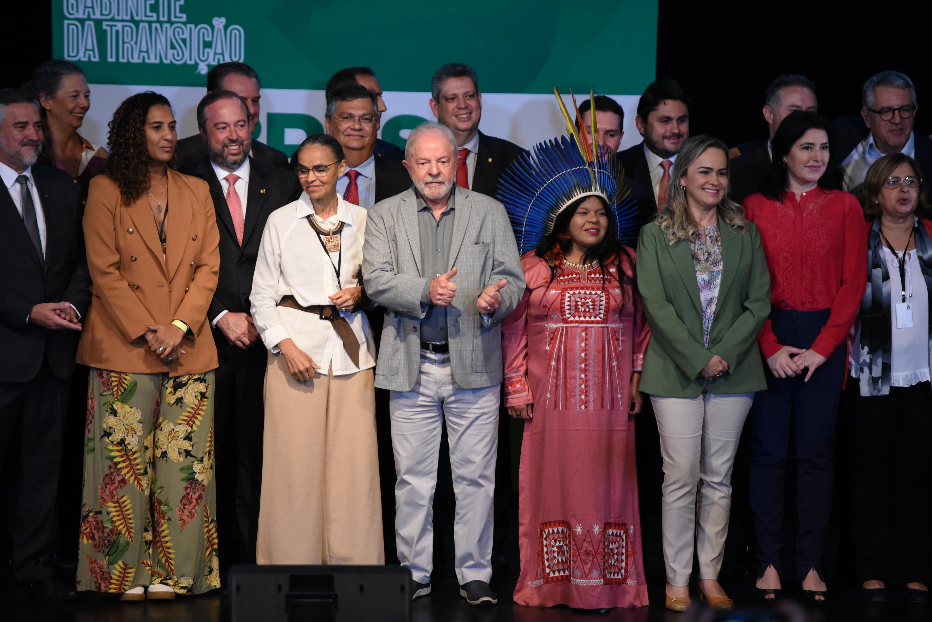 Com mulheres, negros e ind&iacute;genas, minist&eacute;rios ganham representatividade