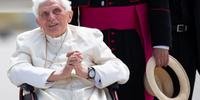 Primeiro a deixar cargo nos últimos 600 anos, ex-pontífice renunciou e estava afastado há quase uma década por problemas de saúde