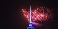 Fogos de artifício marcaram a entrada do ano no país