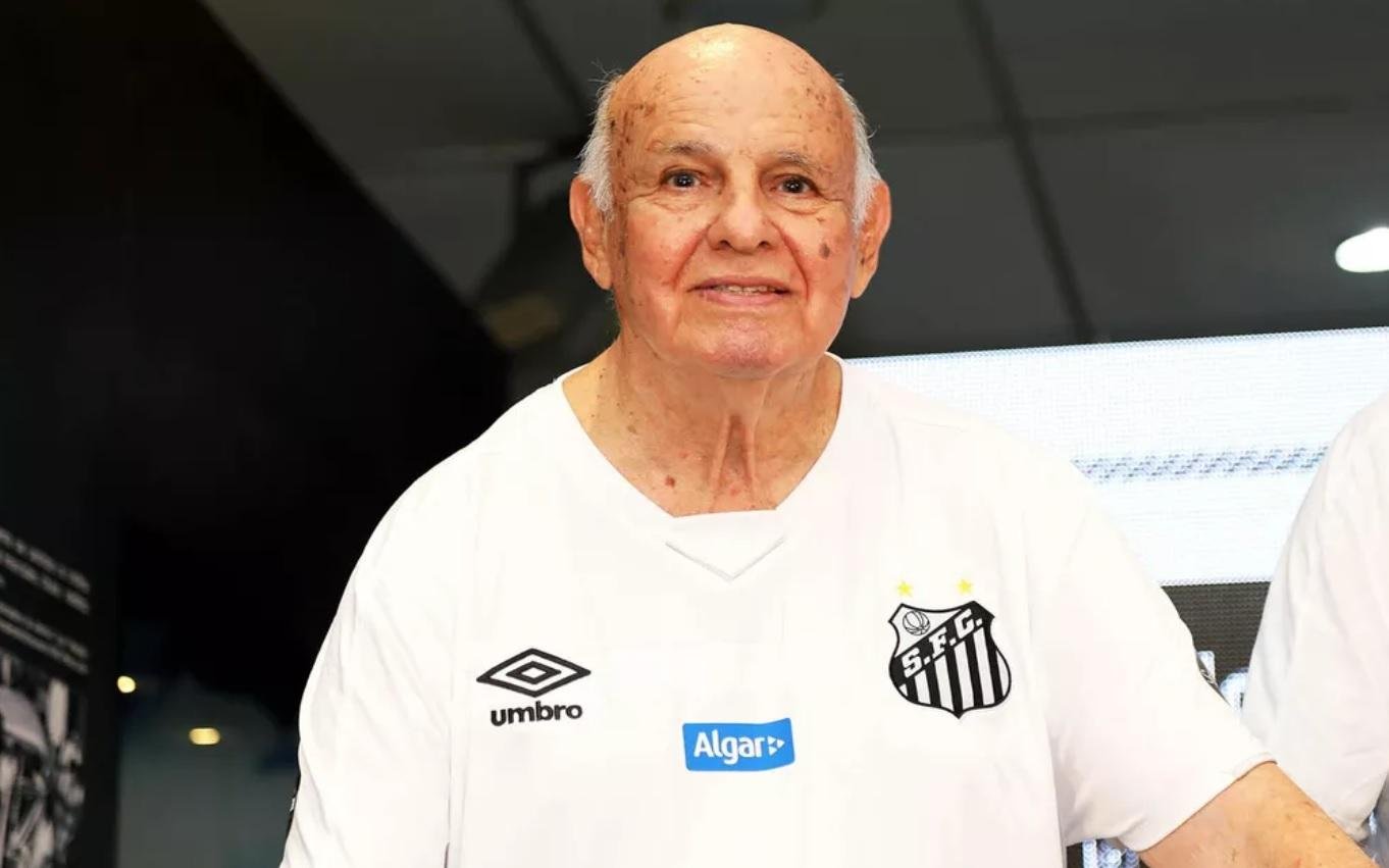 Pepe est&aacute; muito abalado e decidiu n&atilde;o ir ao vel&oacute;rio de Pel&eacute;