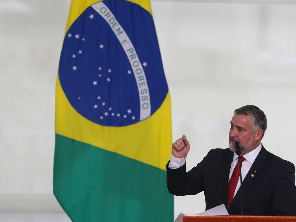 Paulo Pimenta disse que "n&atilde;o haver&aacute; cercadinhos" e defendeu liberdade para trabalho da imprensa.