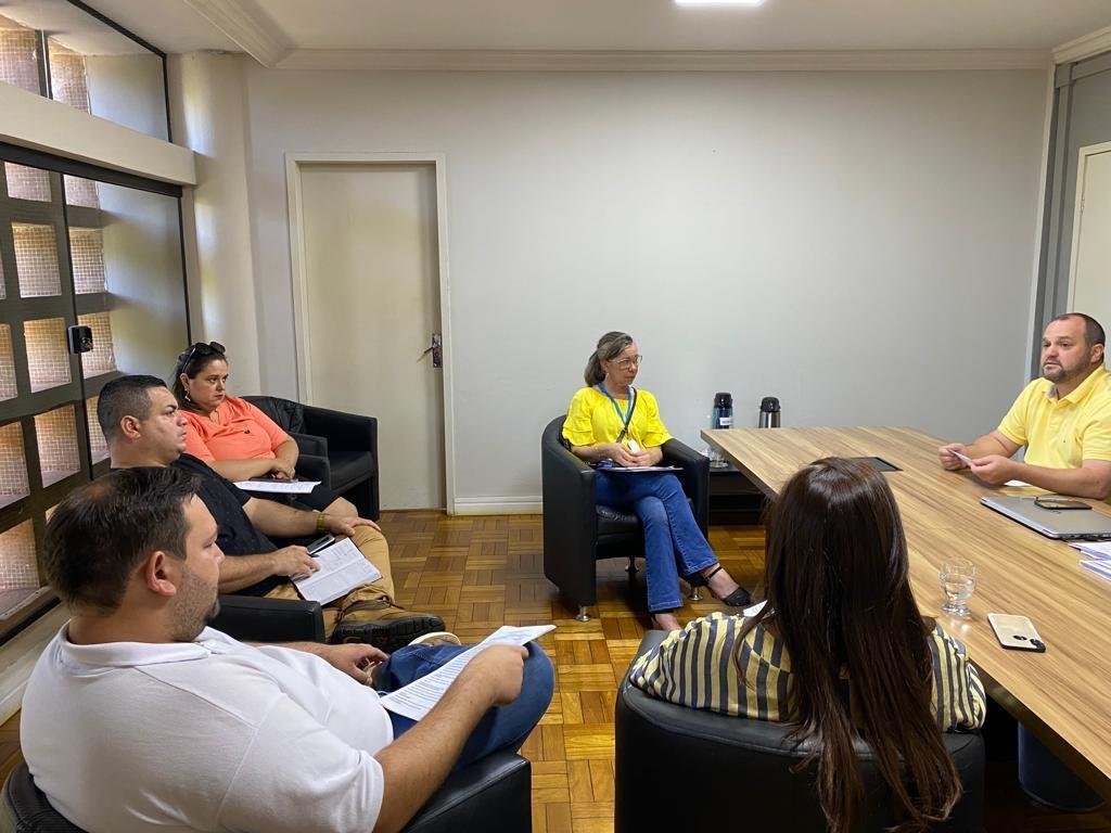 Governo aposta no turismo local