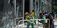 Extremistas bolsonaristas invadiram e depredaram as sedes dos Três Poderes, em Brasília