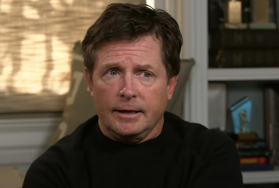 O ator Michael J. Fox, da franquia "De Volta para o Futuro", tem 61 anos e vive com doen&ccedil;a de Parkinson desde 1991