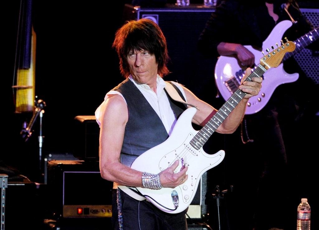 Apresenta&ccedil;&atilde;o de Jeff Beck no Greek Theatre em Los Angeles, California