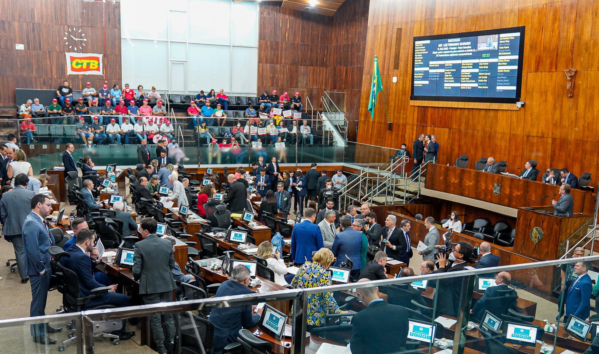Desafio de Eduardo Leite &eacute; conseguir ampliar a base aliada