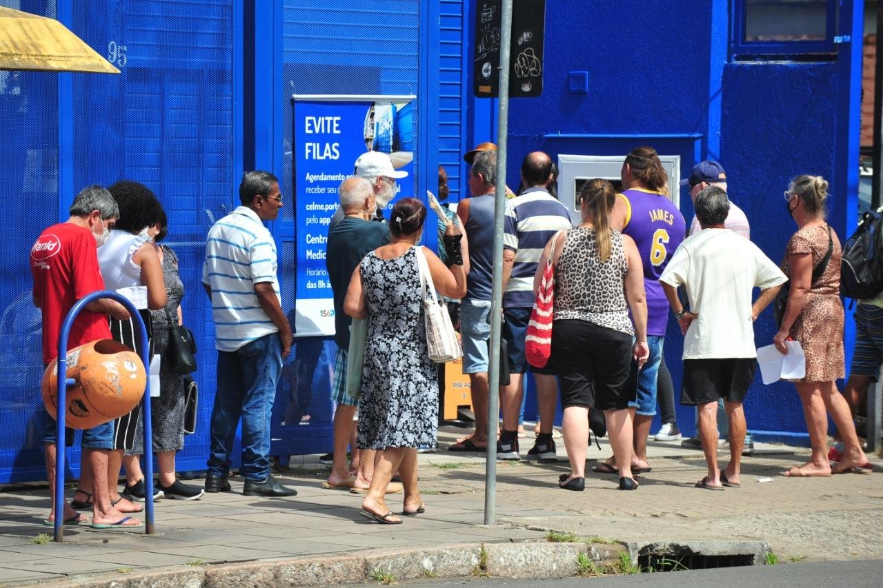 Alguns usu&aacute;rios afirmam preferir o antigo espa&ccedil;o, na Borges de Medeiros, em raz&atilde;o da n&atilde;o-incid&ecirc;ncia do sol forte