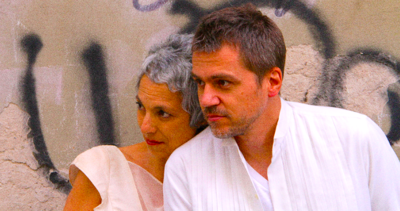 Deborah Finocchiaro e Fernando Sess&eacute; transp&otilde;em o universo de Caio Fernando Abreu para o palco atrav&eacute;s de cr&ocirc;nicas, cartas, contos, poemas, depoimentos e m&uacute;sica