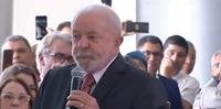 O presidente Luiz Inácio Lula da Silva em reunião com centrais sindicais