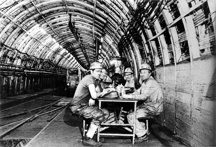 Os mineiros de Ruhr amea&ccedil;avam declarar greve