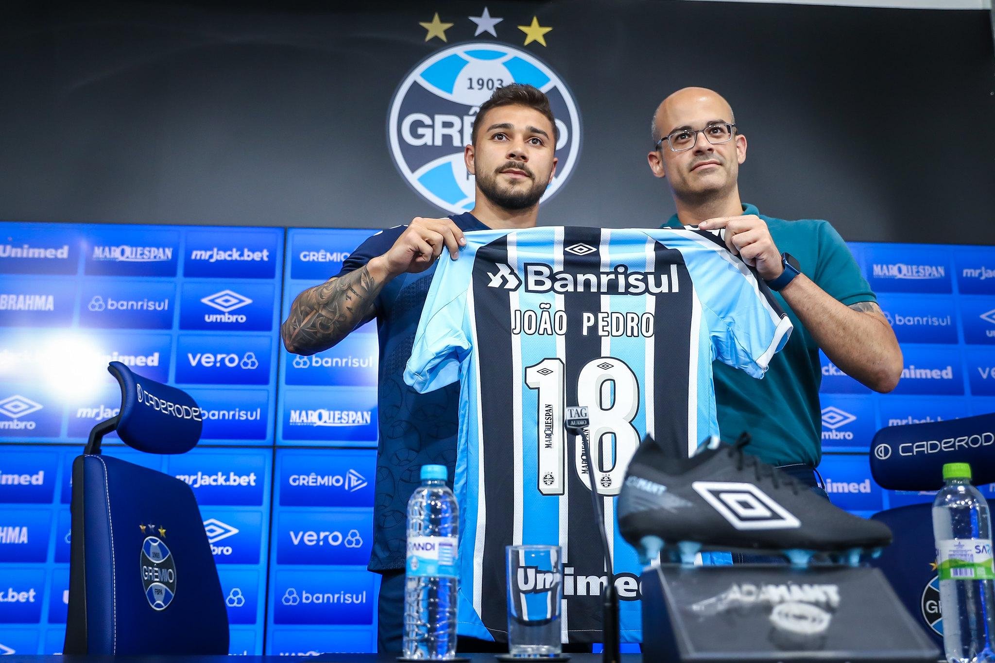 Jo&atilde;o Pedro vai vestir a camisa 18 no Gr&ecirc;mio