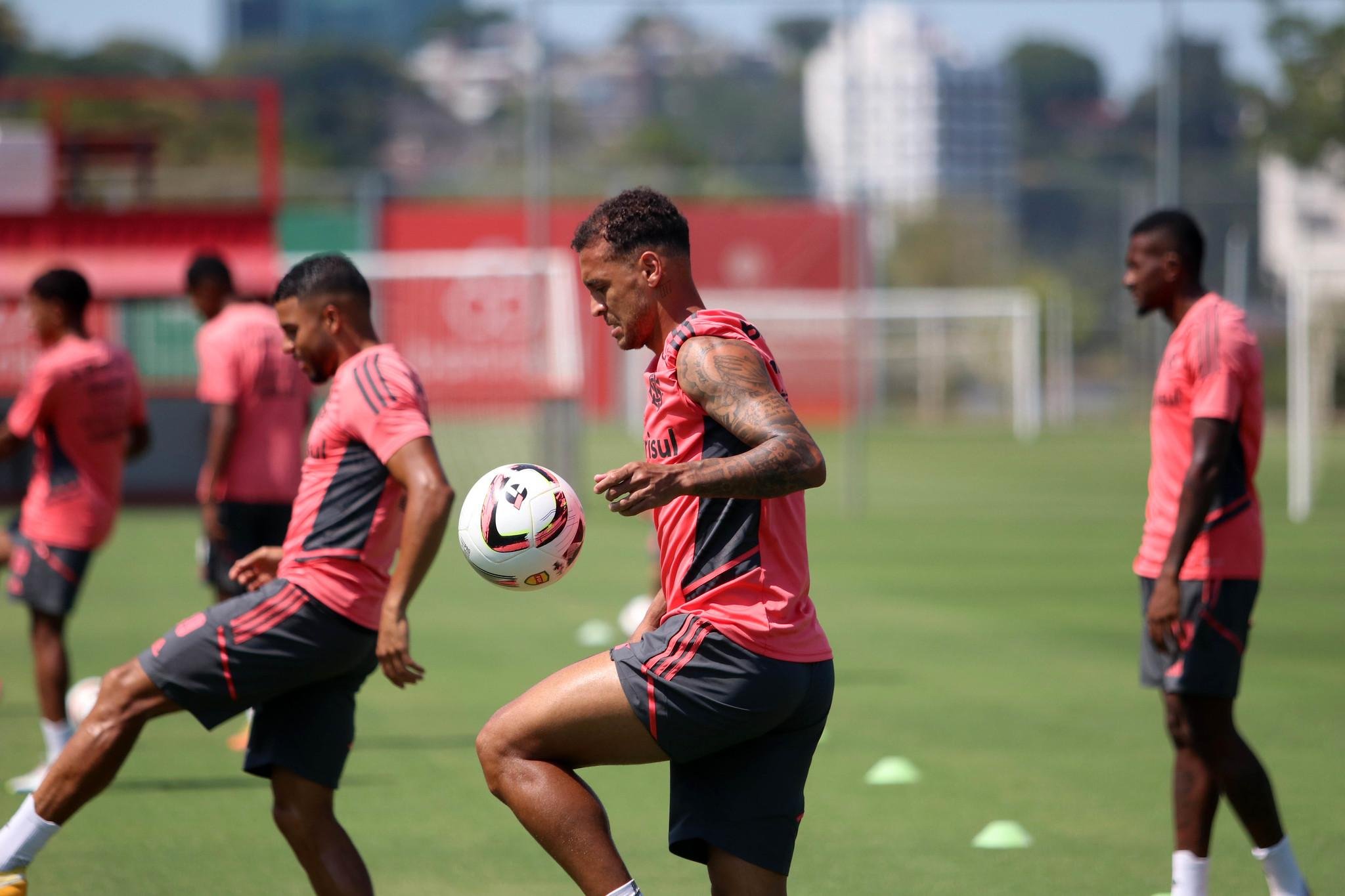Alan Patrick ser&aacute; titular na partida em Santa Cruz do Sul