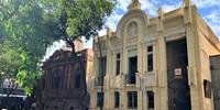 Casa, anexa ao Museu, que pertenceu a Julio de Castilhos, e o Museu na Rua Duque de Caxias