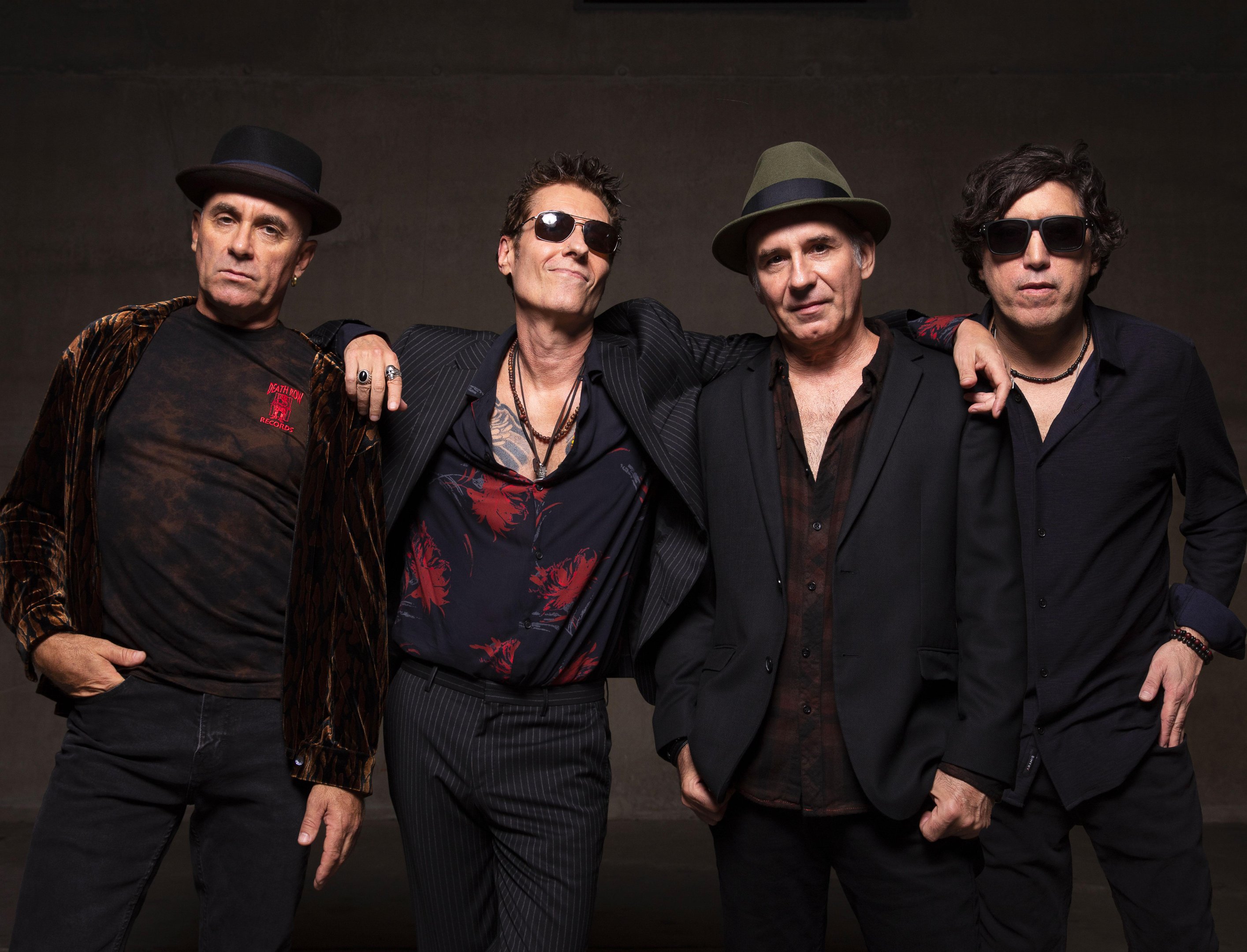O Capital Inicial, que tem como l&iacute;der Dinho Ouro Preto, diz que ingressos NFT permitem acessar galerias com a hist&oacute;ria da banda e conte&uacute;dos exclusivos