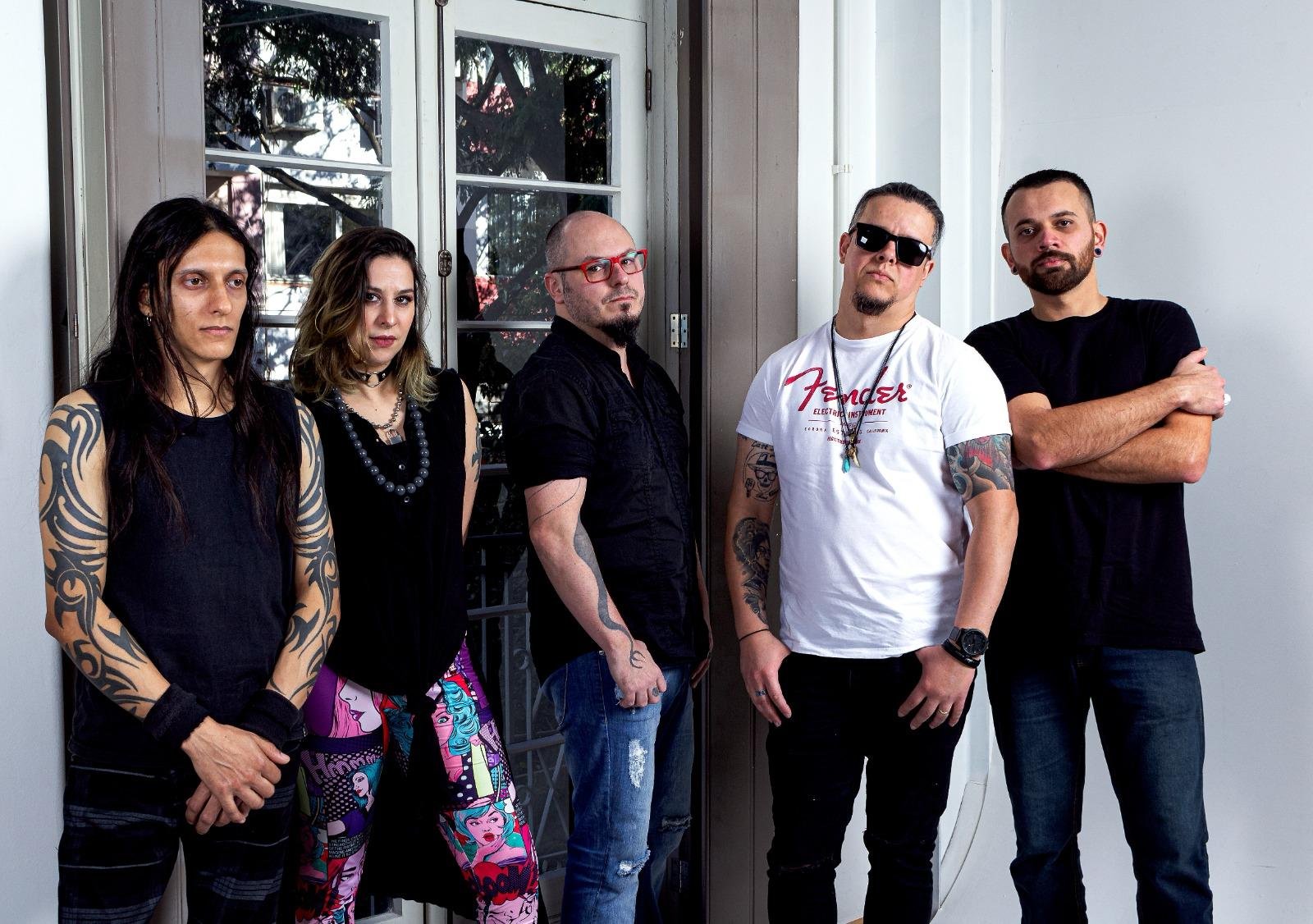 A banda promete tocar os cl&aacute;ssicos que os ouvintes querem escutar, mas quase ningu&eacute;m toca