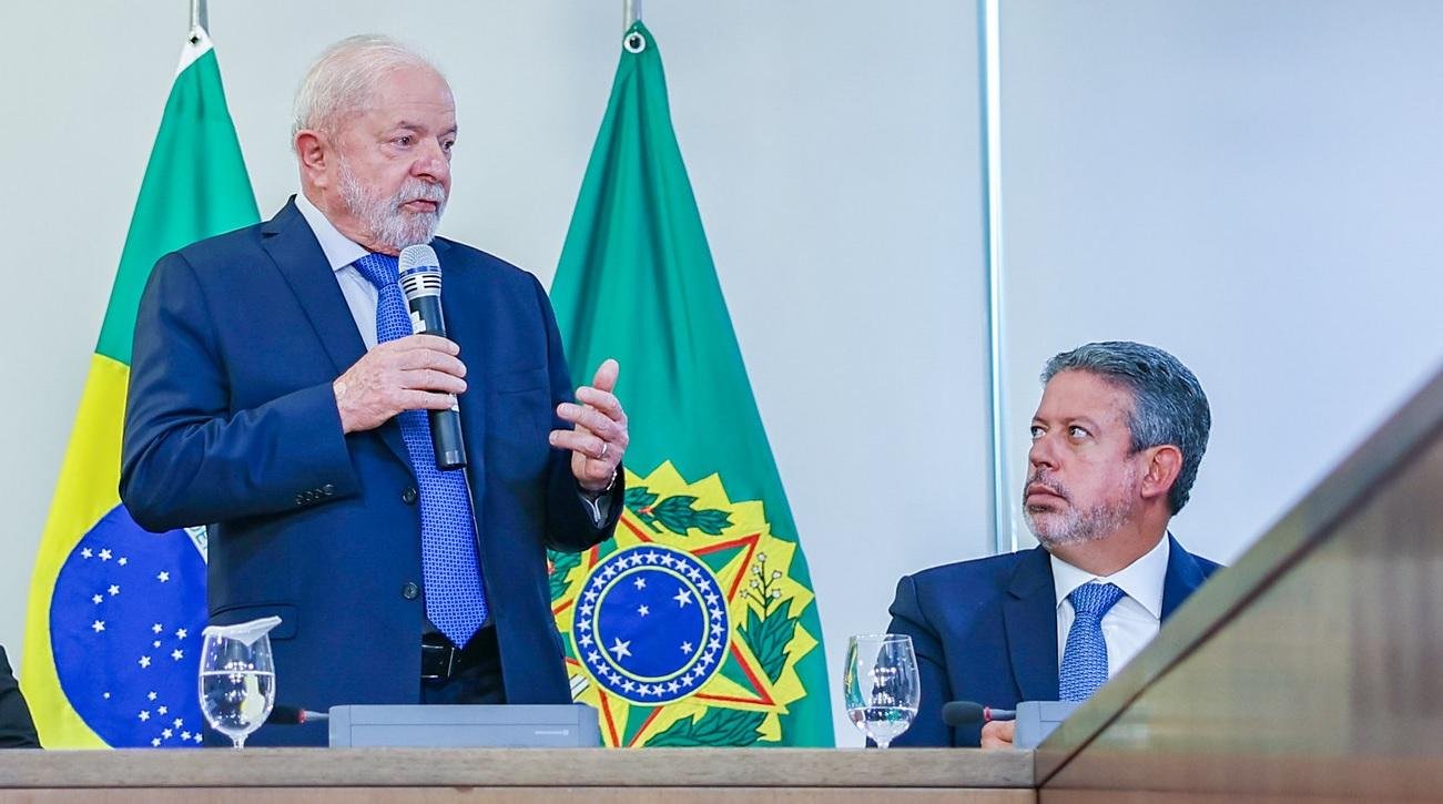 Lula e o presidente da C&acirc;mara Arthur Lira