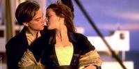 Leonardo Di Caprio e Kate Winslet em cena do filme 'Titanic'