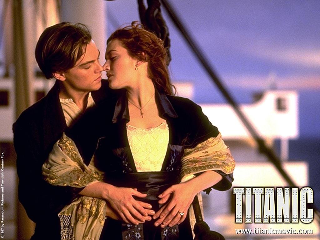 Leonardo Di Caprio e Kate Winslet em cena do filme 'Titanic'