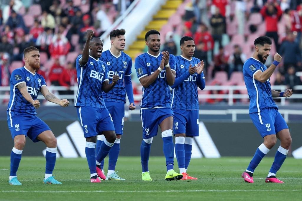 Jogadores do Al Hilal comemoram classifica&ccedil;&atilde;o nos p&ecirc;naltis
