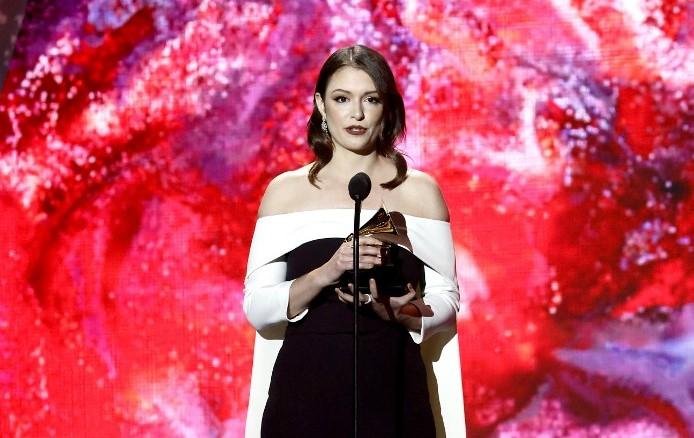 A compositora de "Assassin's Creed", Stephanie Economou, levou o primeiro Grammy da categoria videogames